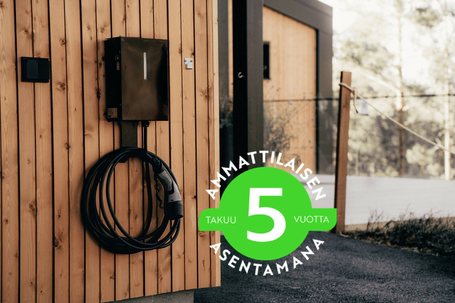 WALLe16M latausasema, kuormanhallinta (vastaanotin), 11 kW, 3x16 A, 3-vaihe, Type2, 5 m