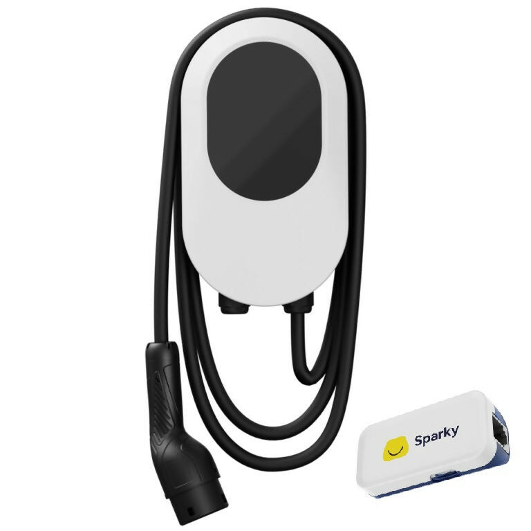 Valkoinen Volt Time One 22 kW ja Chargee Sparky WiFi-lähetin
